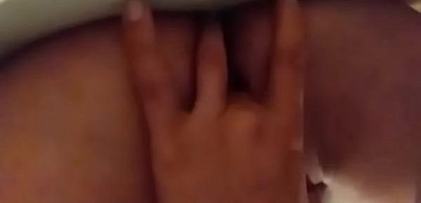  Novinha Manda vídeo Colocando dedo na ppk querendo rola
